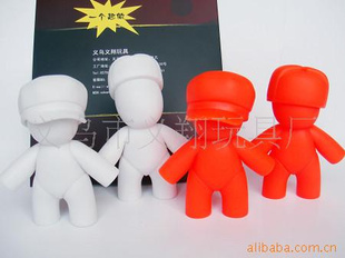 提供義烏專業塑料玩具設計、歐美流行平臺玩具加工 塑膠玩具DIY